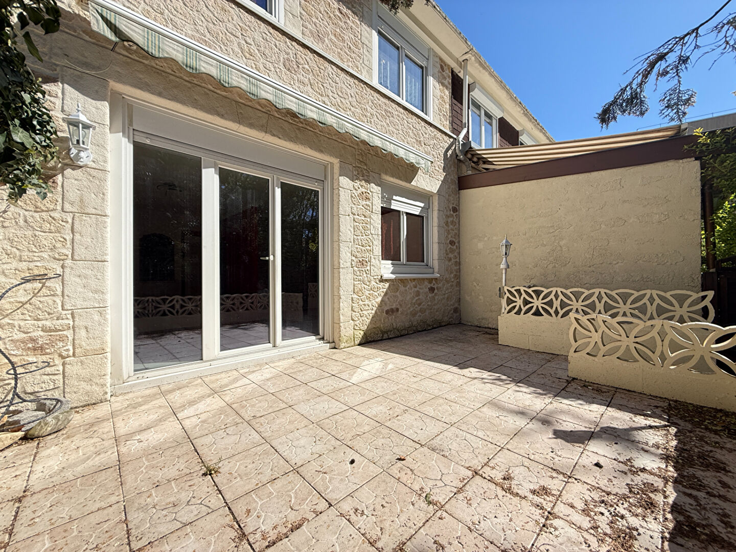 Maison de type 5 avec jardin et garage