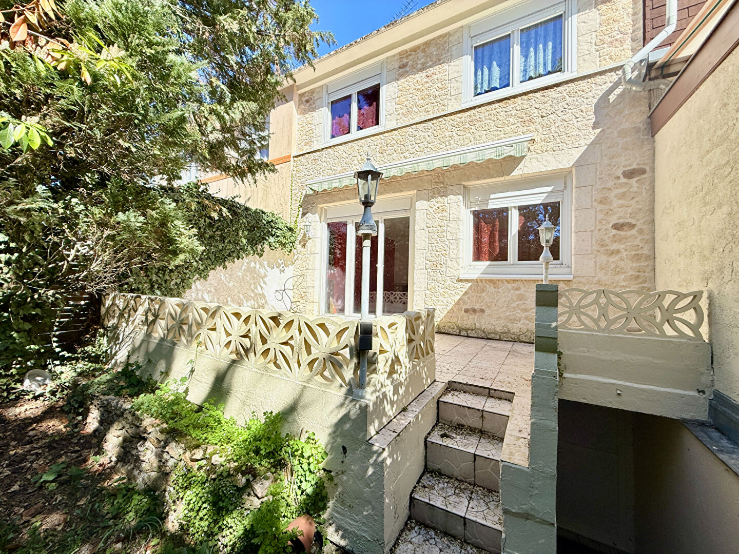 Maison de type 5 avec jardin et garage