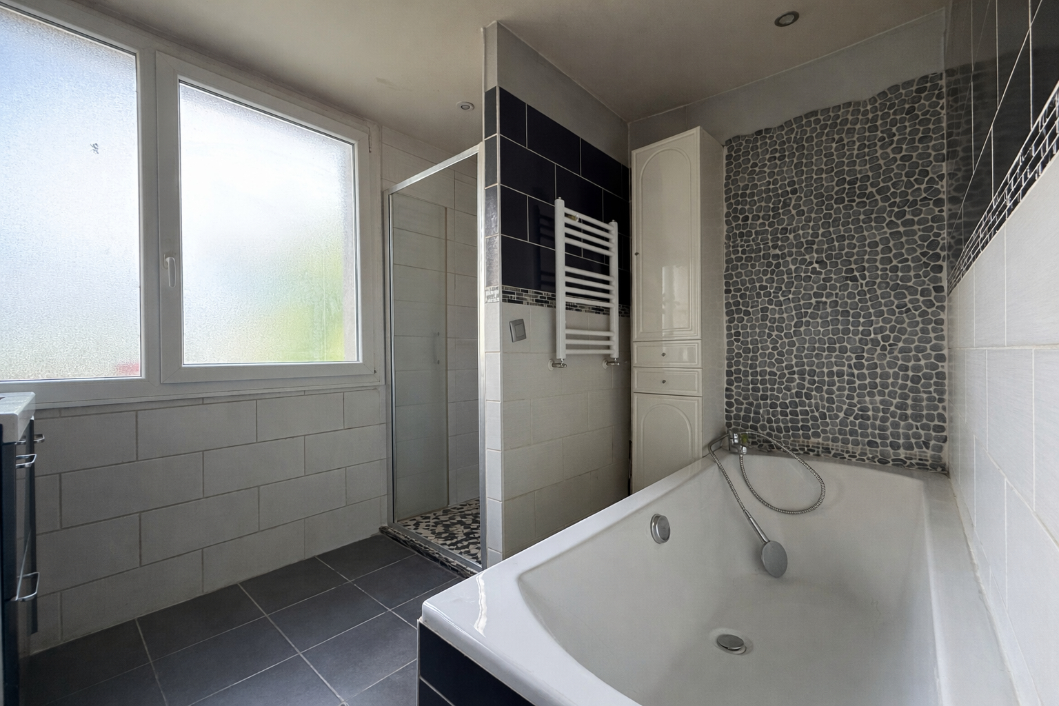 À vendre Maison Reims avec garage et jardin.