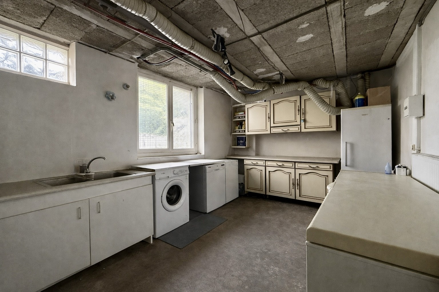 À vendre Maison Reims avec garage et jardin.