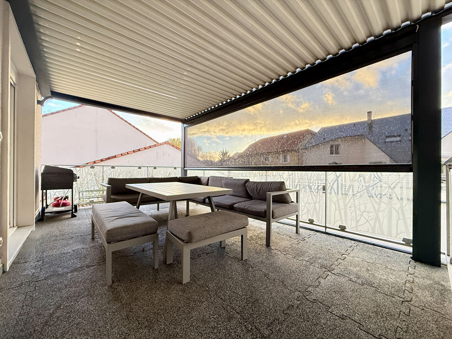 Superbe Maison à Vendre à Bezannes - 6 Chambres et Grand Jardin !