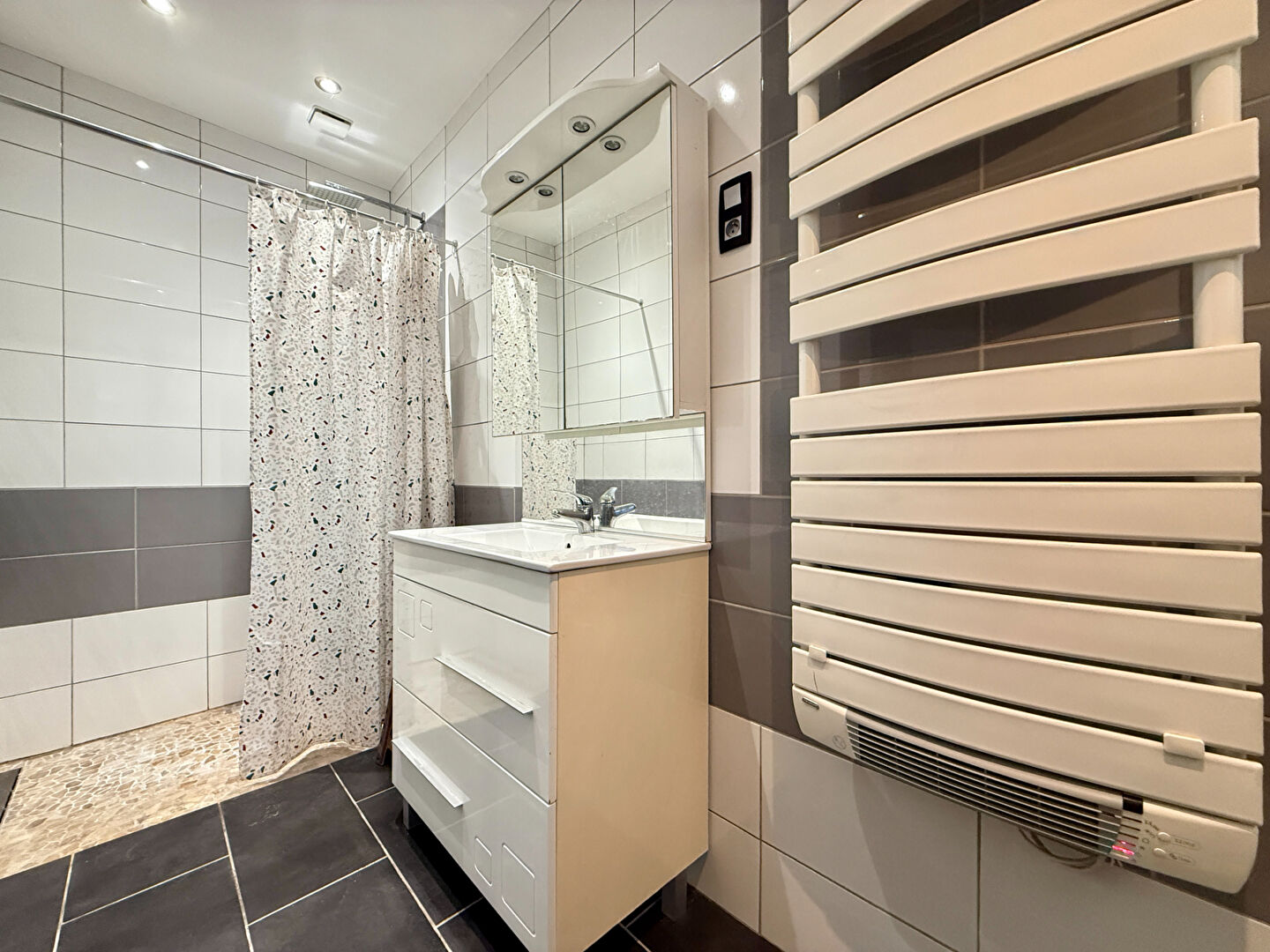 Charmant Appartement 2 pièces à vendre à Reims - Cernay