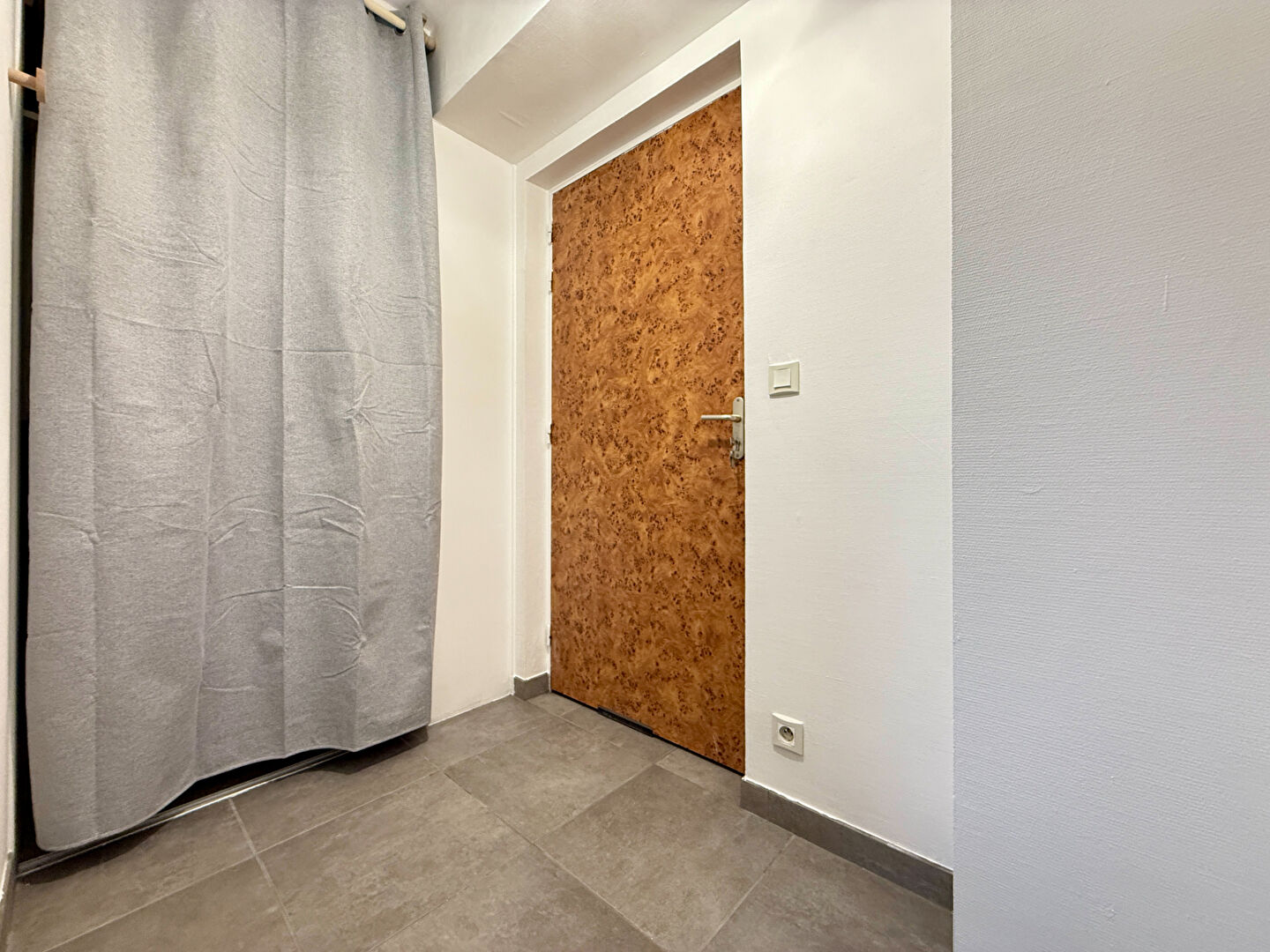 Charmant Appartement 2 pièces à Louer à Reims - Saint-Thomas