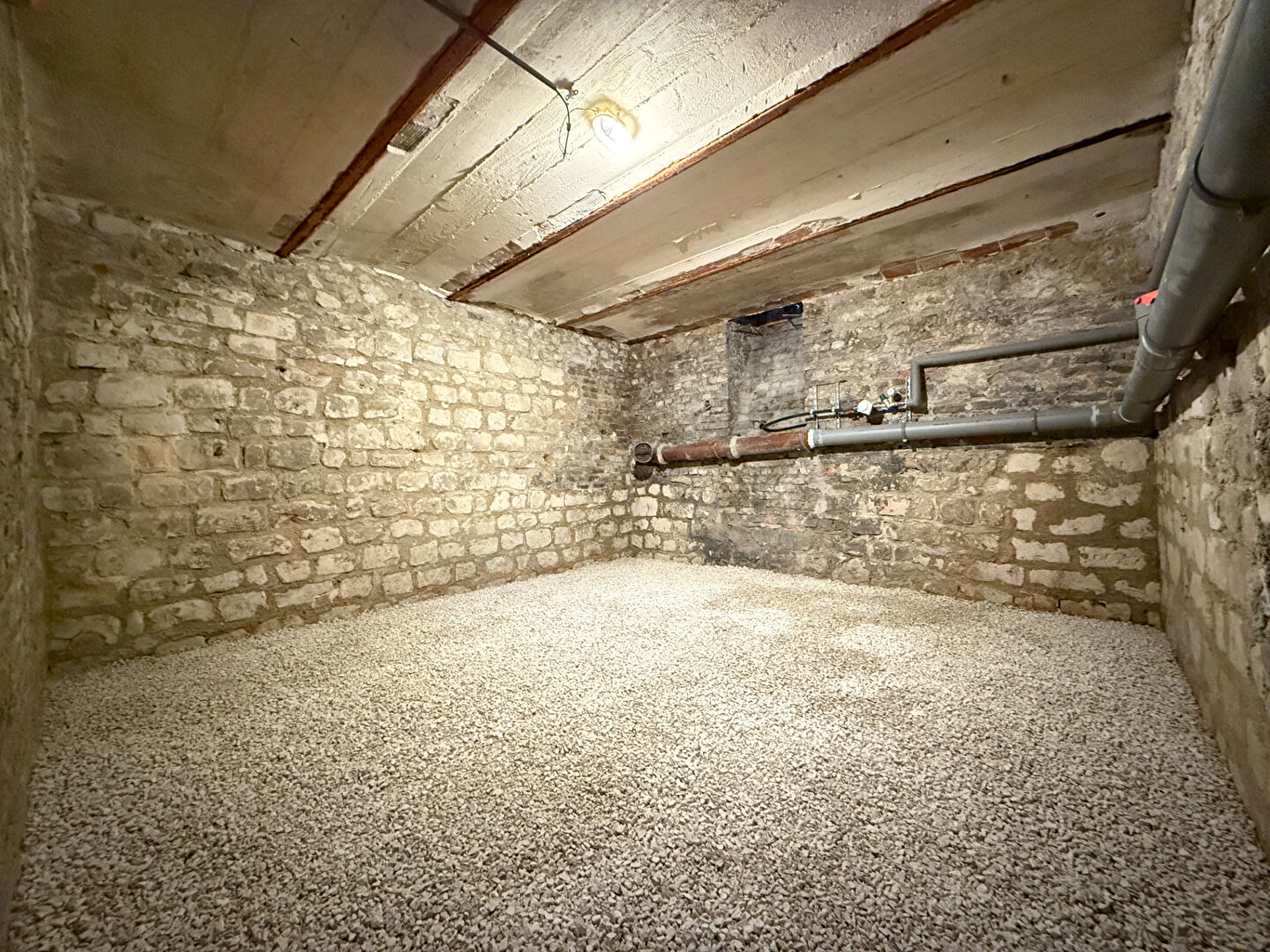 Maison avec extérieur et garage proche centre ville