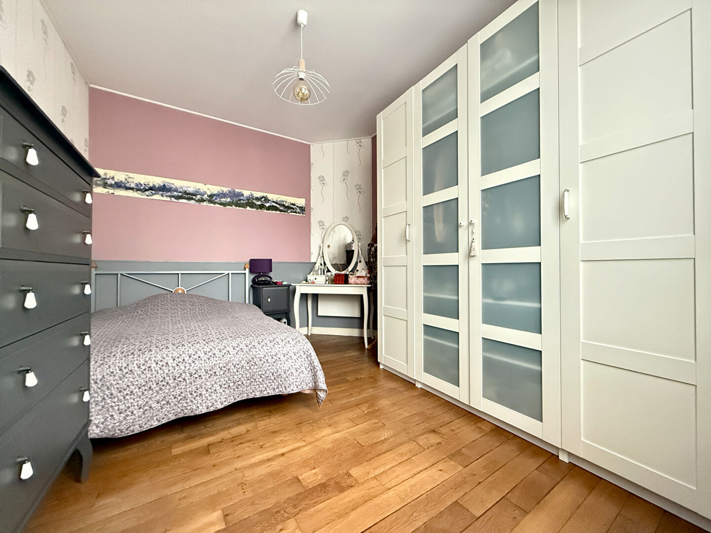 Charmant appartement en duplex de 55m² secteur Saint-André / Jean-Jaurès avec garage.