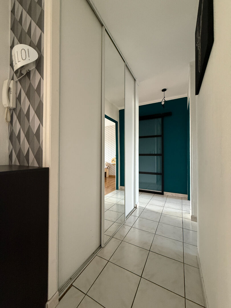 Appartement  de type 3 - avec place de parking - vendu loué