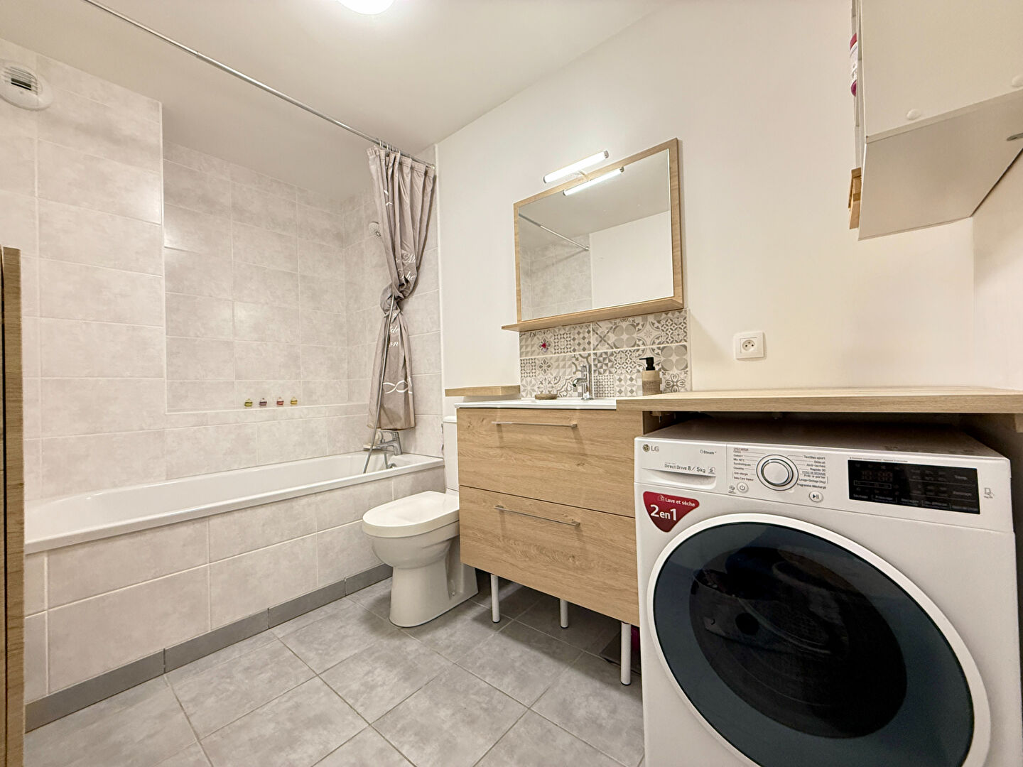 Maison récente à vendre à Reims - 3 chambres, Jardin, parking + box - Quartier Epinettes