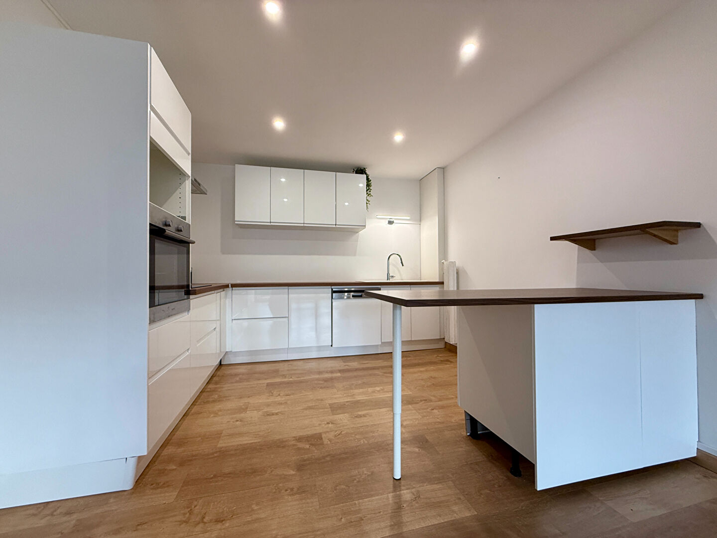 Appartement de type 6 - Secteur Saint Rémi