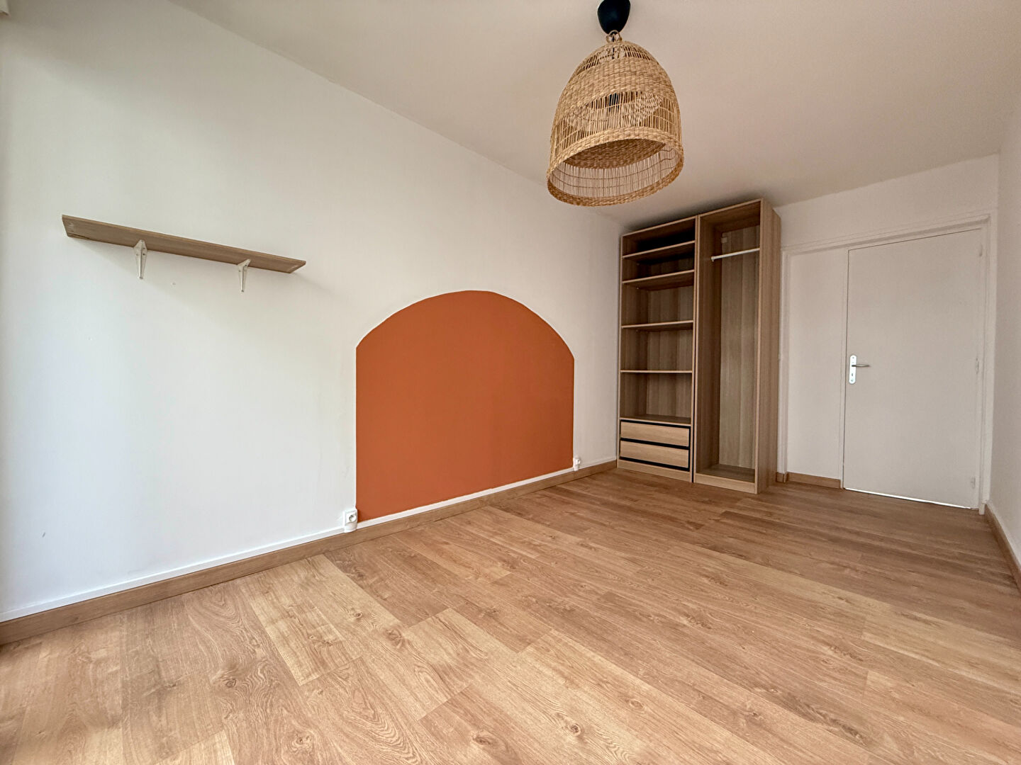 Appartement de type 6 - Secteur Saint Rémi