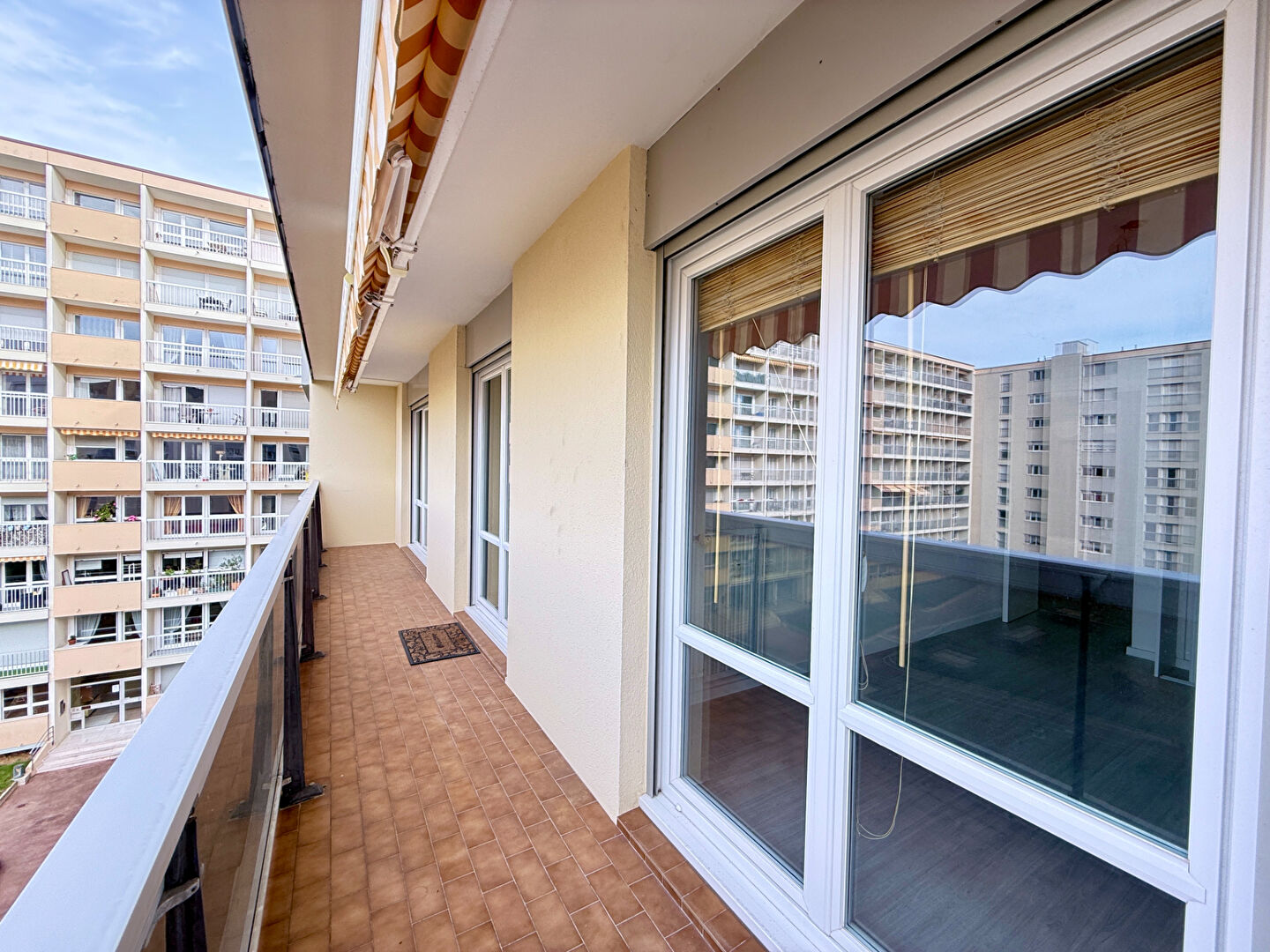À vendre : Appartement spacieux quartier Saint-Marceaux avec balcon et garage