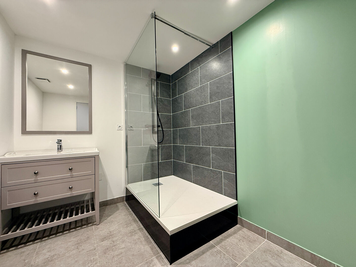 Appartement style loft - Hyper Centre Reims