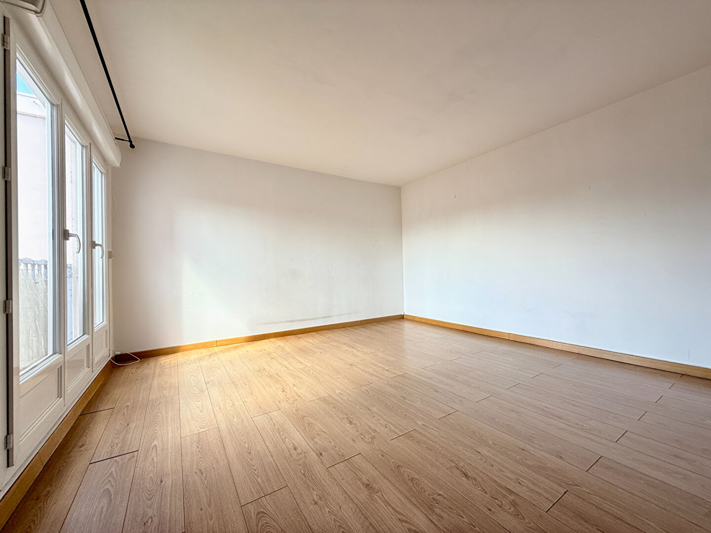 Appartement de type 2 50 m² -  Parking + Cave - Proche tram et université