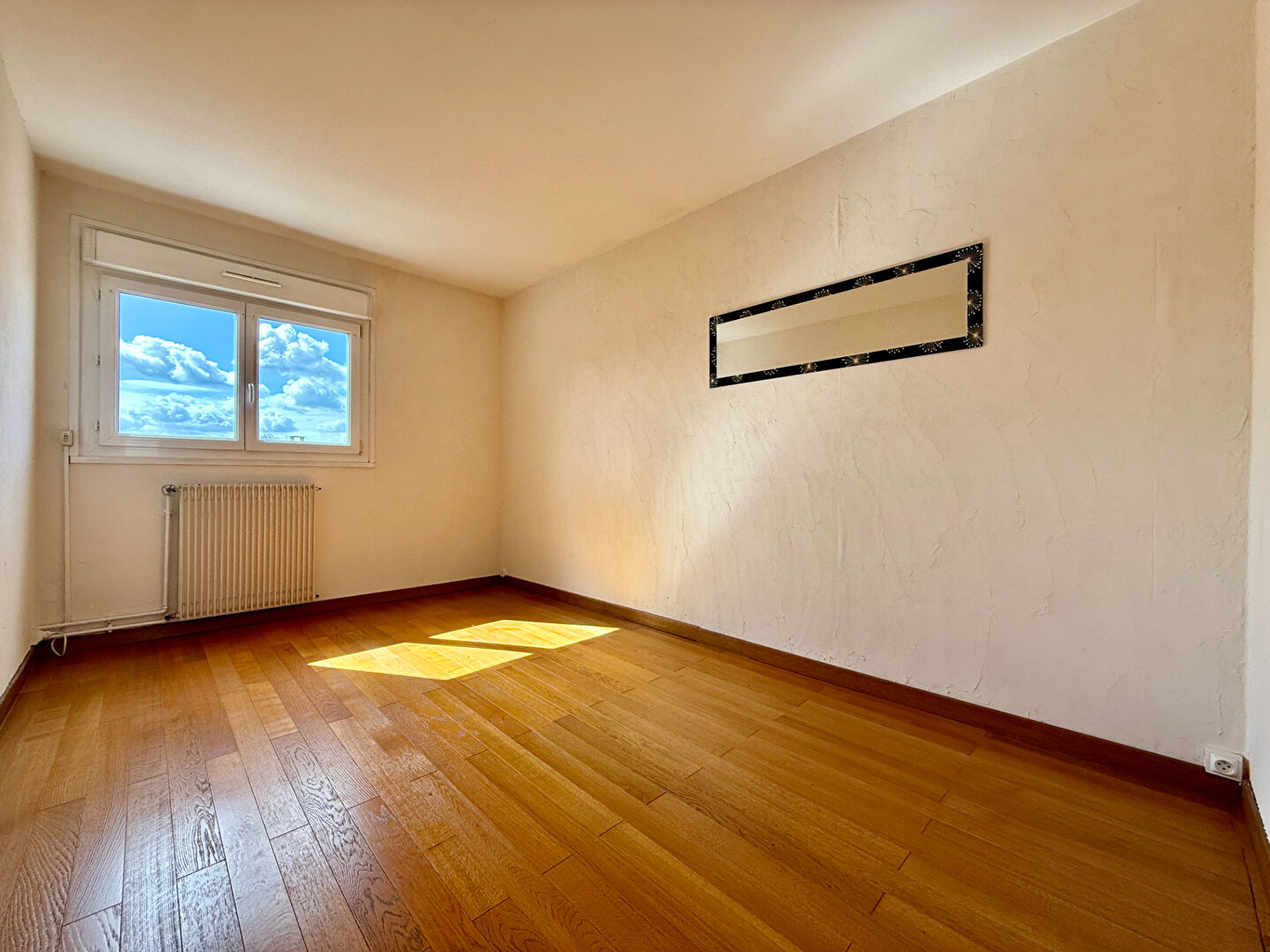 Appartement de type 2 50 m² -  Parking + Cave - Proche tram et université