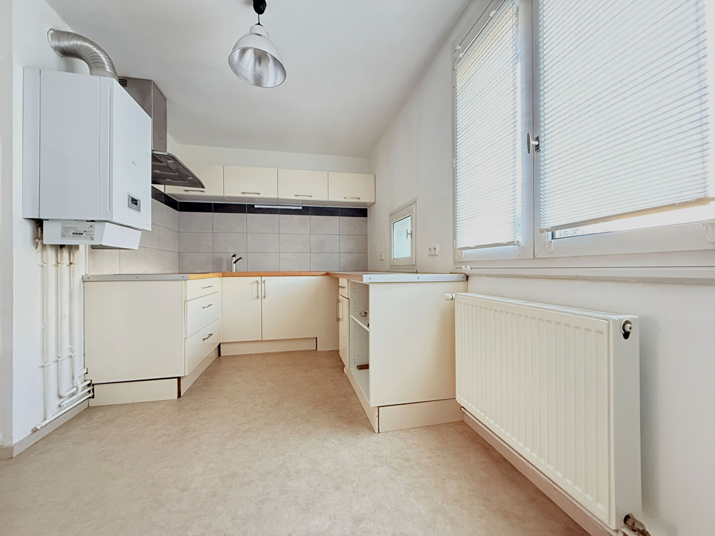 À VENDRE APPARTEMENT 3 PIÈCES 