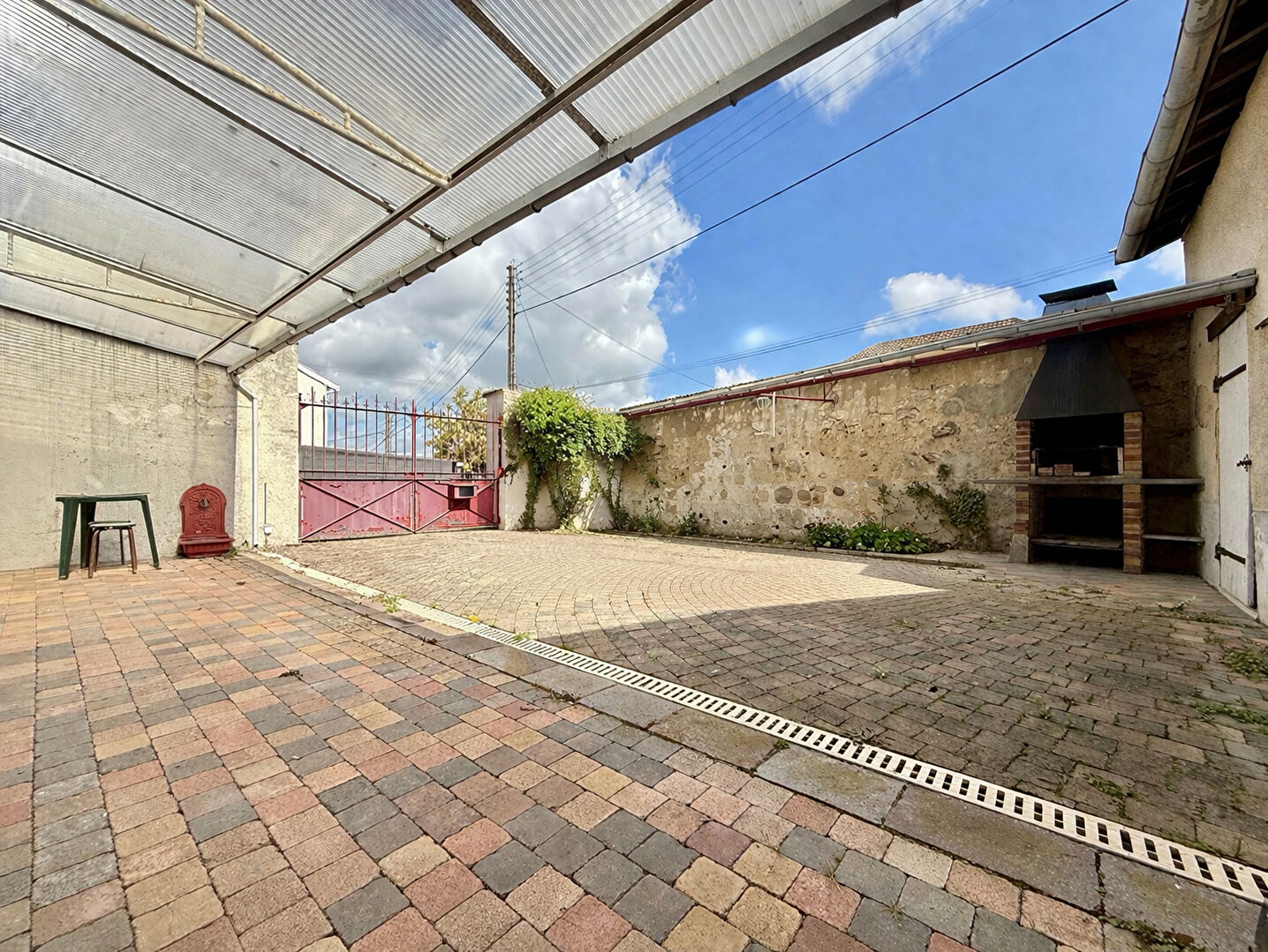 Maison avec cour -  Rilly-la-Montagne,