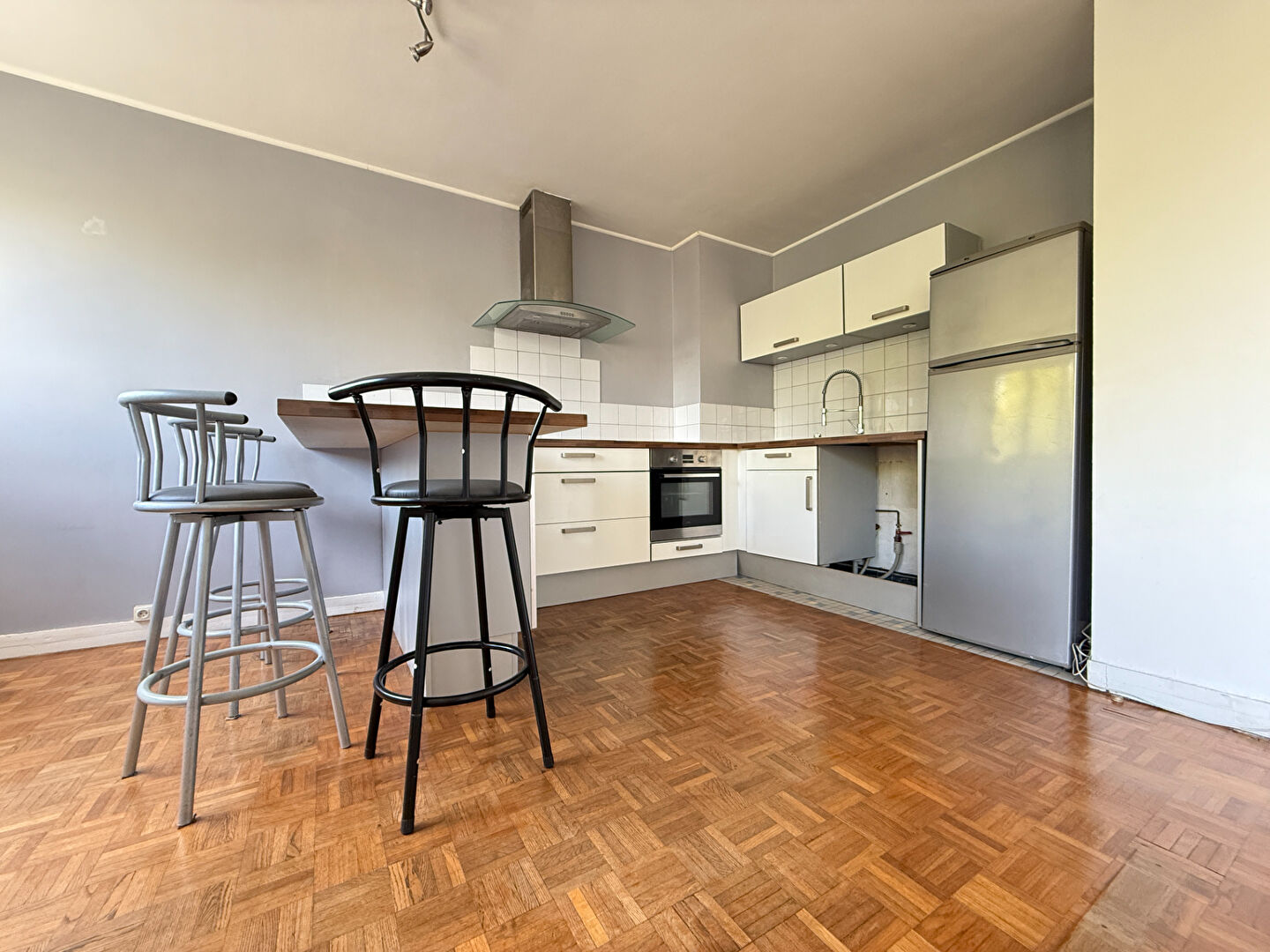 Appartement type 2- balcon et place de parking