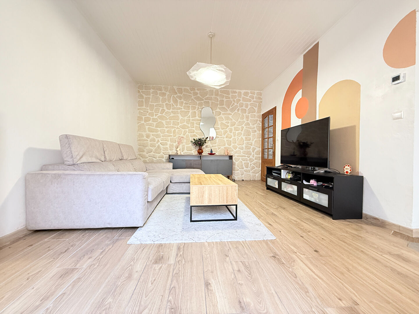 Maison coup de coeur avec cour et garage