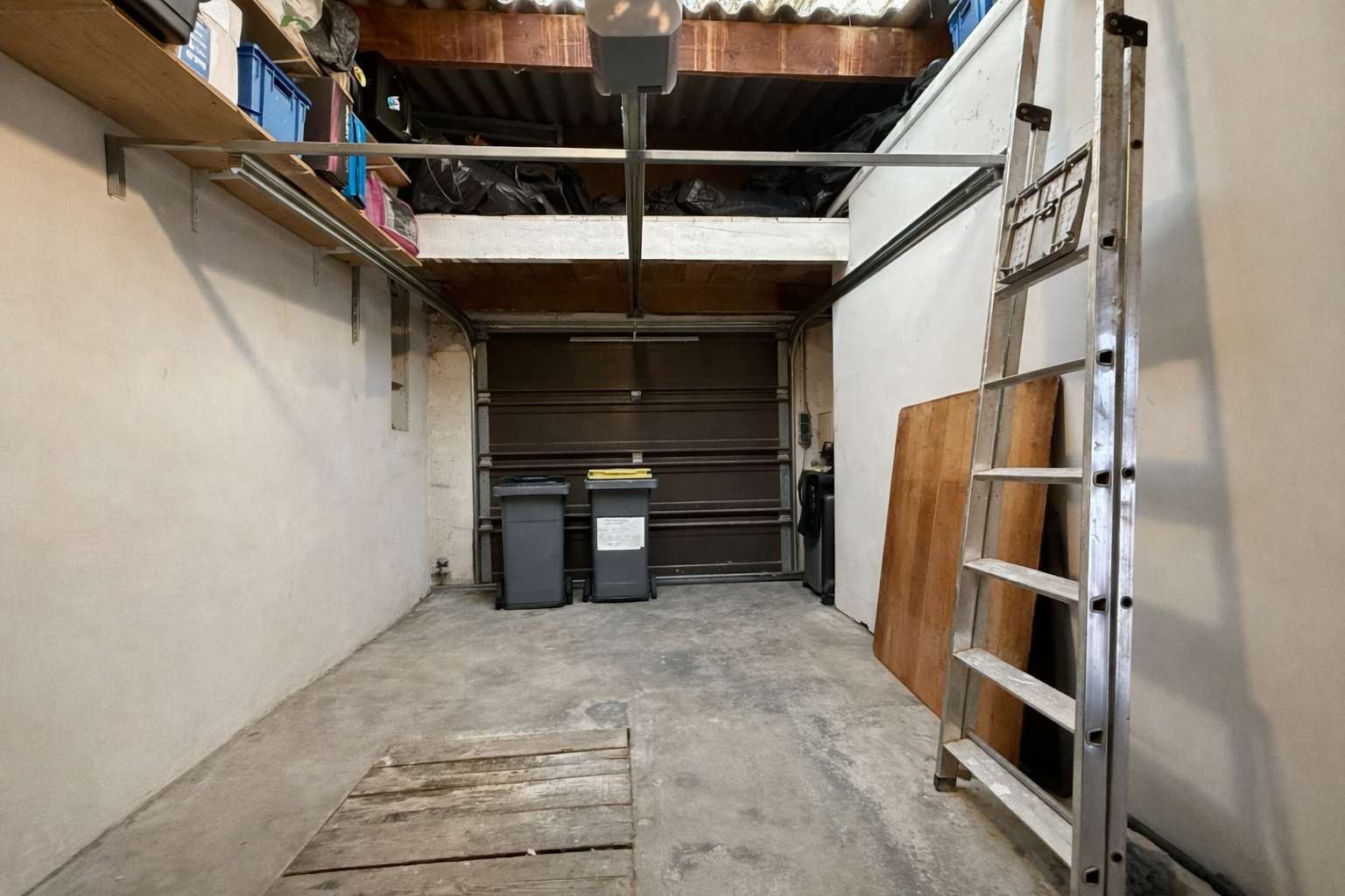 Maison coup de coeur avec cour et garage