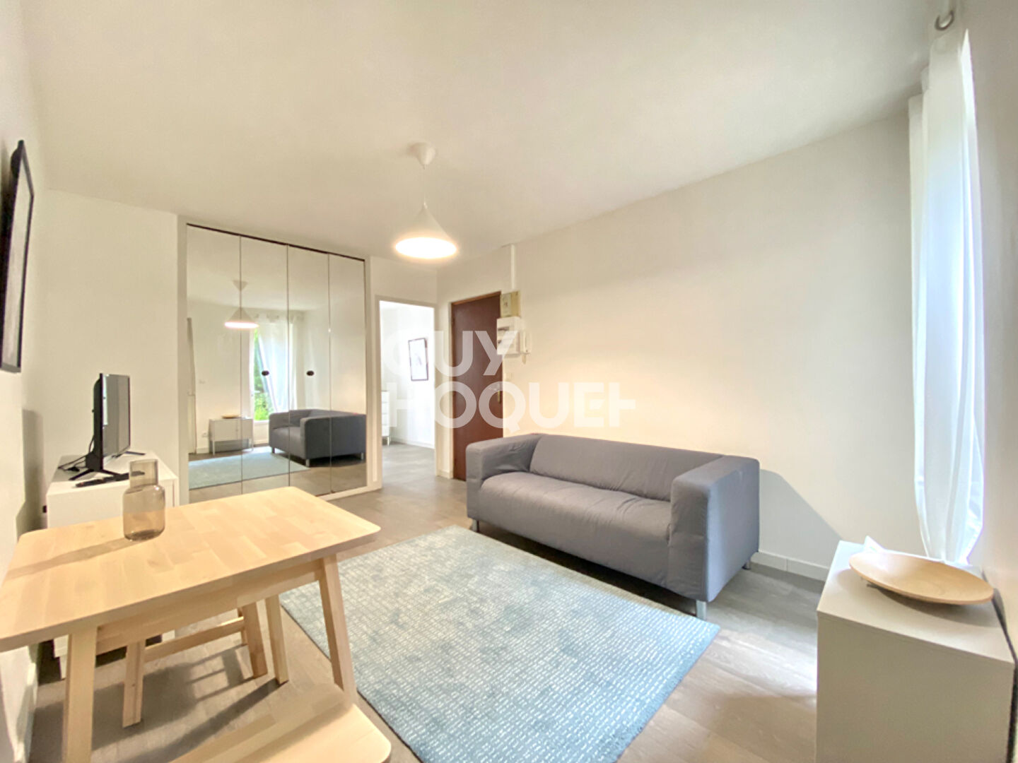 Appartement 2 pièce(s) 35 m² avec cour privative