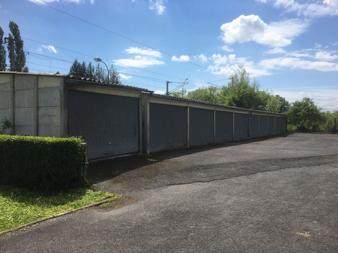 08 RETHEL GARAGE A LOUER