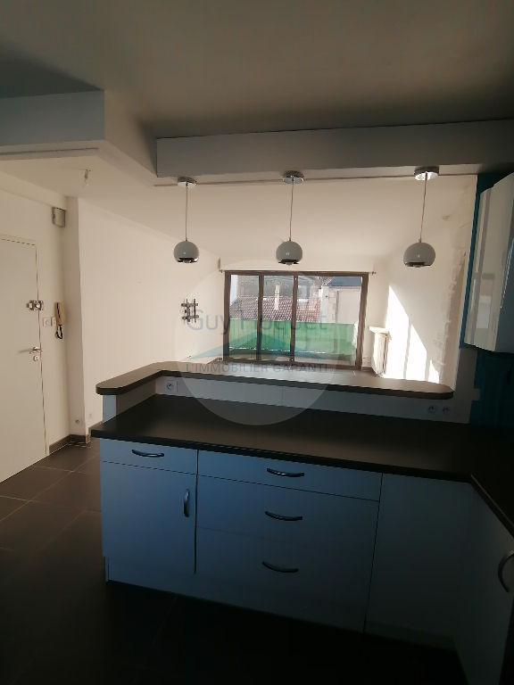 LA ROCHE SUR YON : appartement T3 en vente