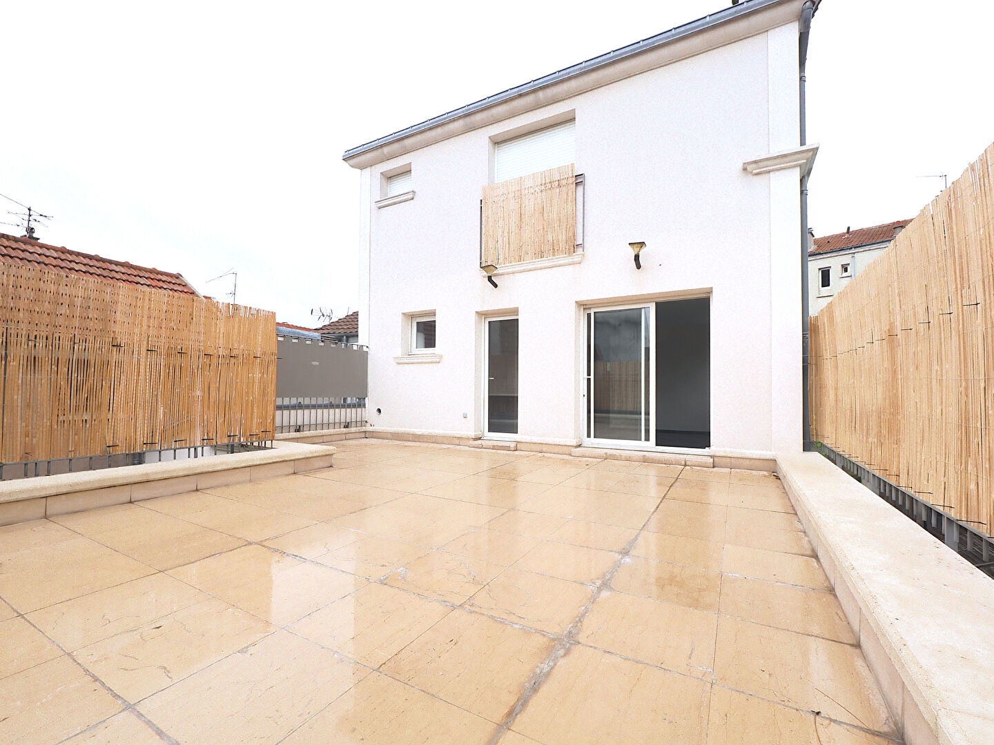 Beau 2 pièces avec terrasse