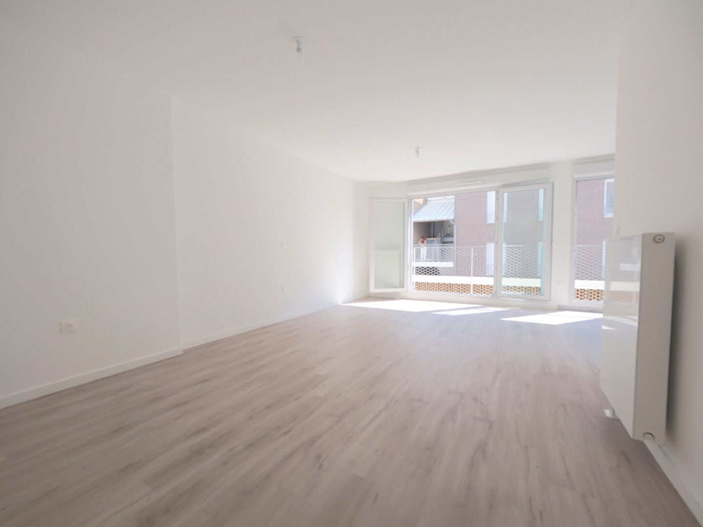 Appartement Romainville 3 pièce(s) 64 m2 loi Carrez