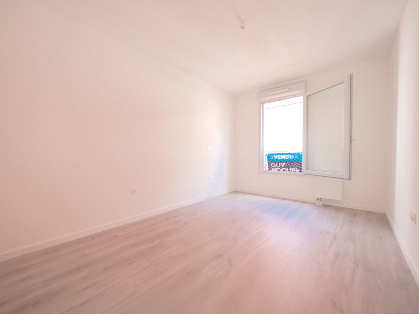 Appartement Romainville 3 pièce(s) 64 m2 loi Carrez