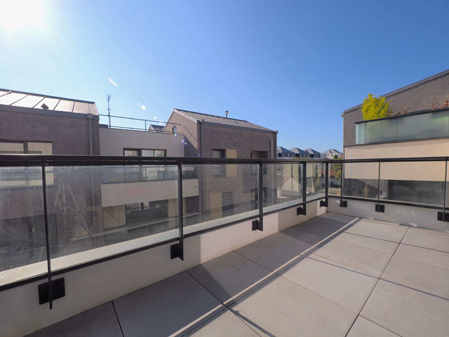 APPARTEMENT  A  VENDRE - 3 PIECES - 68m² - ROMAINVILLE