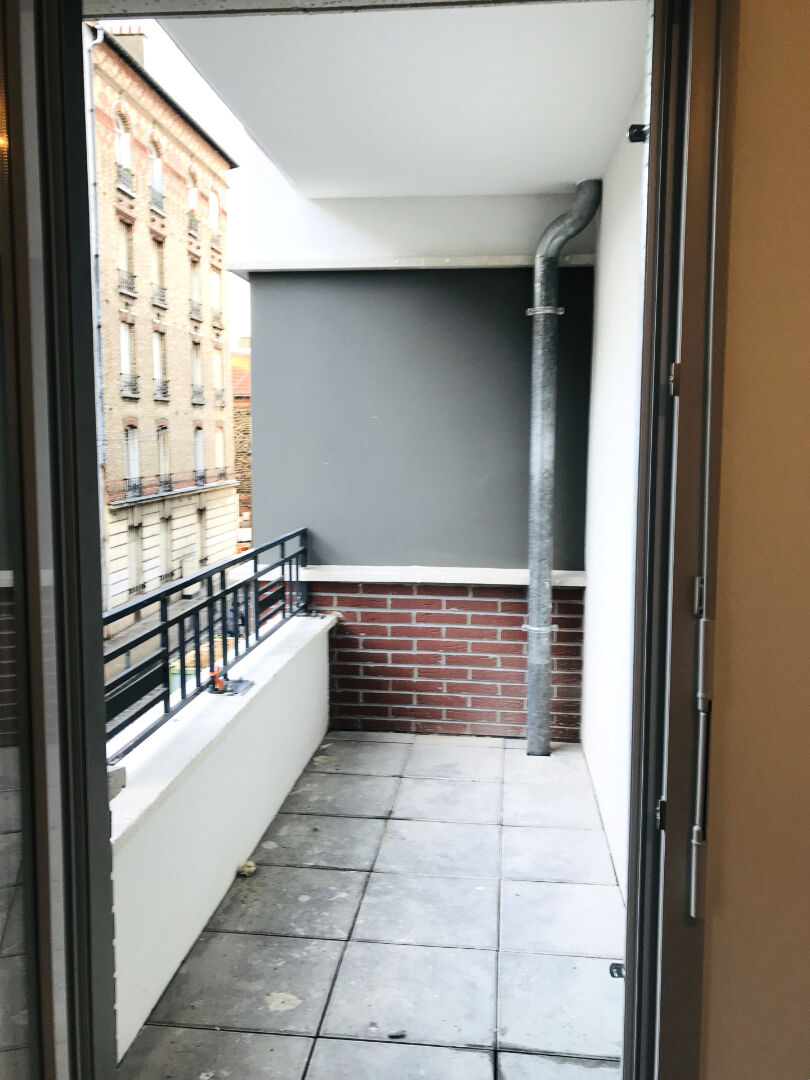 APPARTEMENT - 3 pièces 67m²  - ROMAINVILLE - Place du Marché