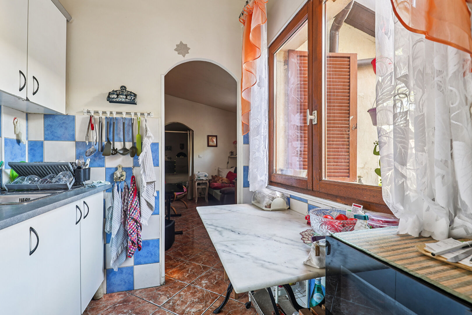 A VENDRE - APPARTEMENT AVEC DEPENDANCE - ROMAINVILLE