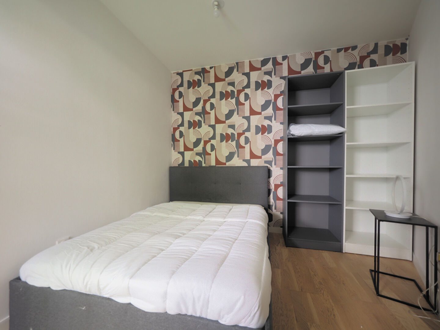 Coup de coeur garanti ! Grand studio meublé avec loggia  Résidence récente proche métro !