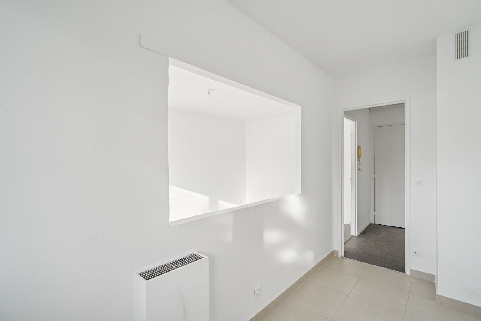 A VENDER - APPARTEMENT 40m² - BAGNOLET LIMITE ROMAINVILLE 