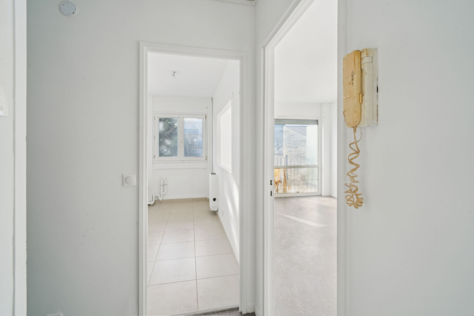 A VENDER - APPARTEMENT 40m² - BAGNOLET LIMITE ROMAINVILLE 