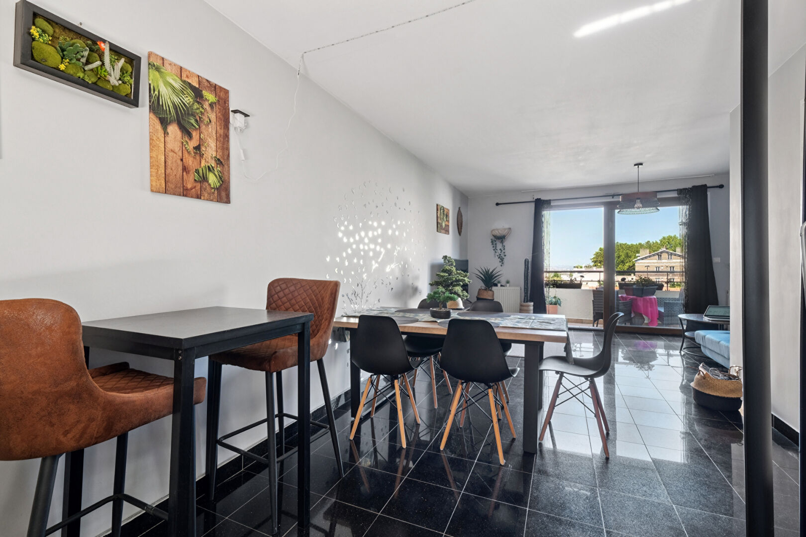 A VENDRE - LE PRE SAINT GERVAIS - MAISON DE VILLE