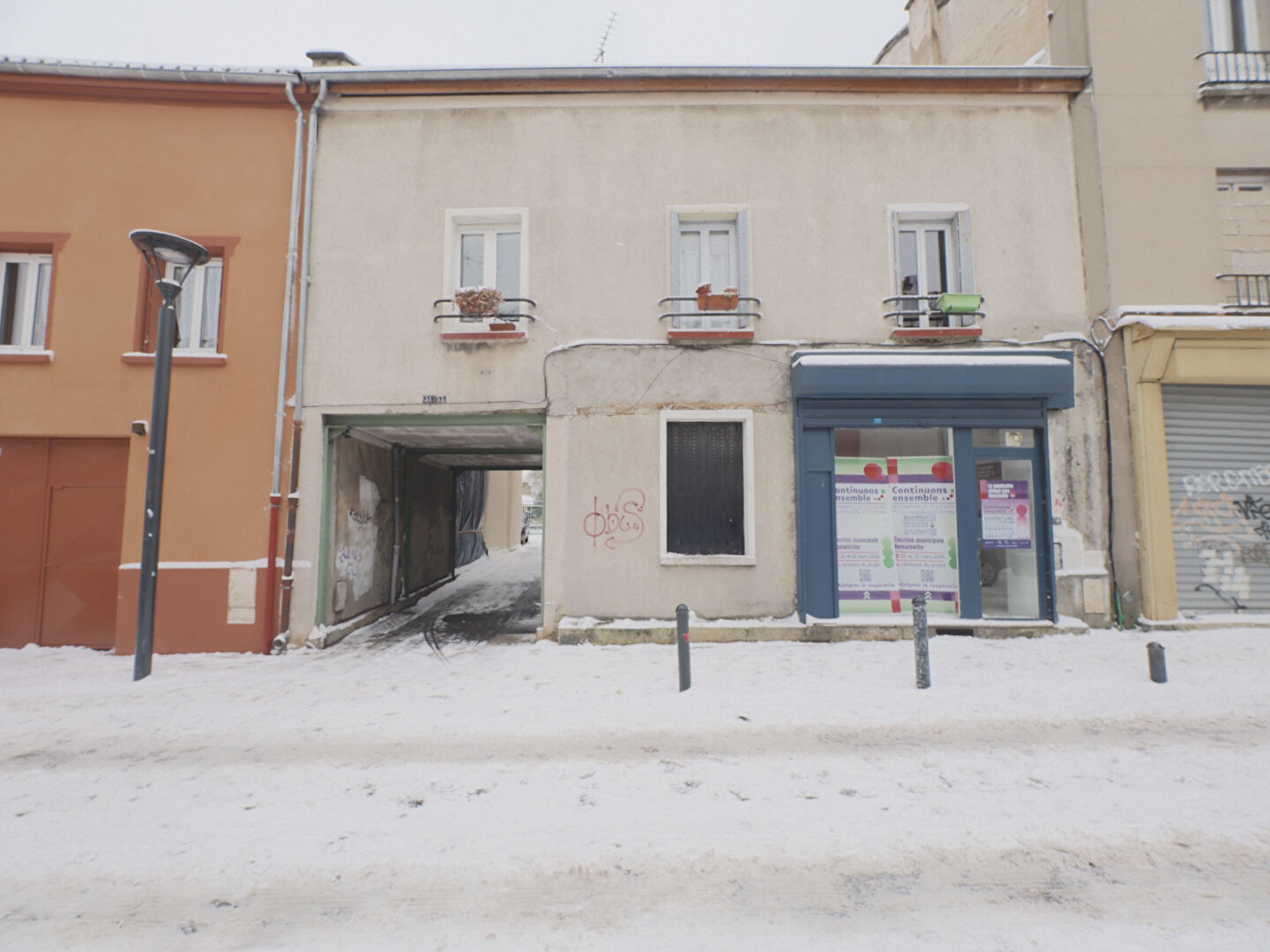 INVESTISSEMENT - ROMAINVILLE - RUE DE PARIS
