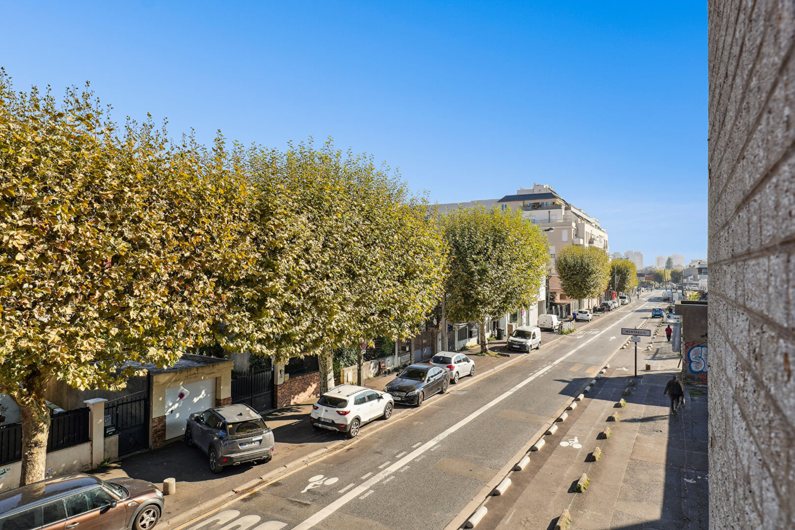 A VENRE - APPARTEMENT  + ABRI DE JARDIN - ROMAINVILLE / MONTREUIL