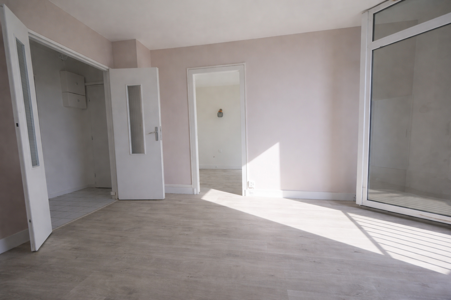 Appartement Romainville 2 pièces 40 m2 Métro Carnot