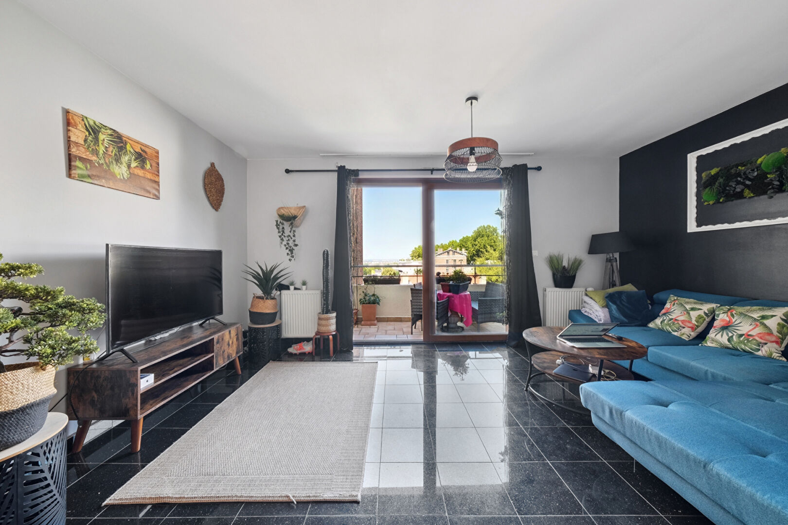 A VENDRE - DUPLEXE - BELVEDERE LIMITE LES LILAS