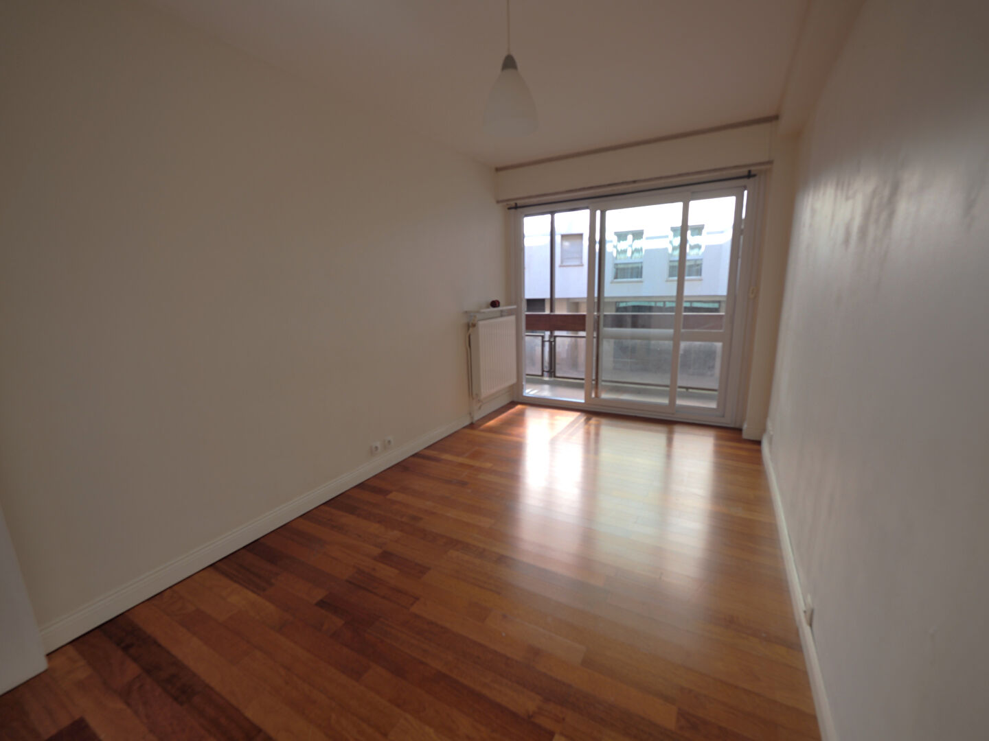 Paris 12  - Appartement 2 pièces AVEC BALCON- Proche métro Bel-Air / Daumesnil