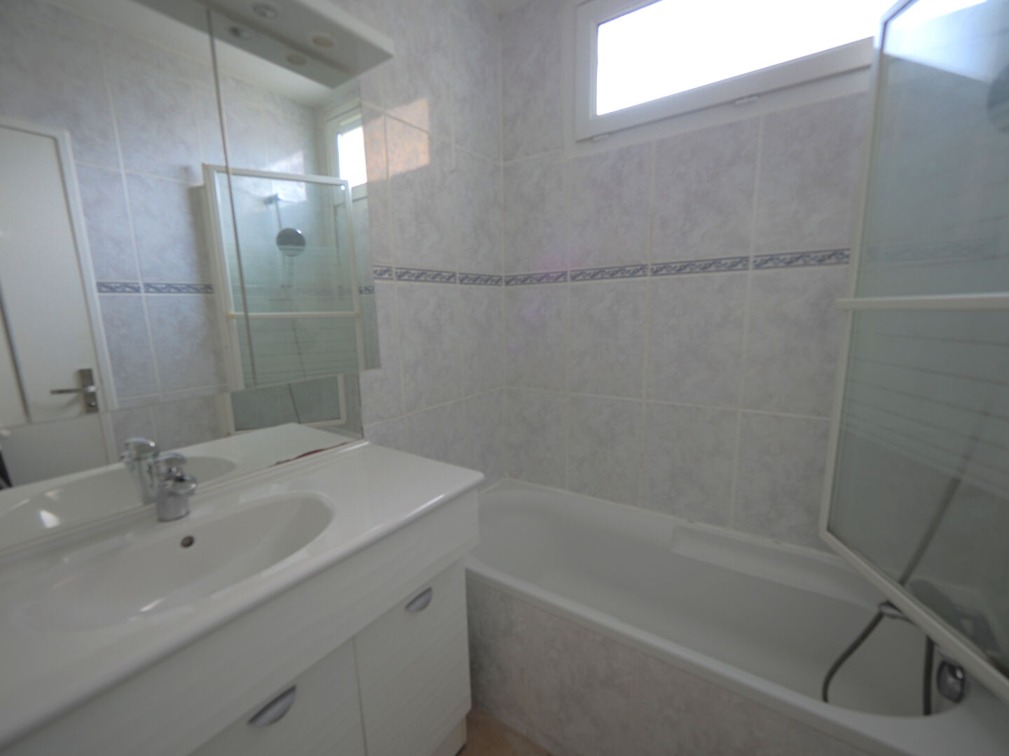 Paris 12  - Appartement 2 pièces AVEC BALCON- Proche métro Bel-Air / Daumesnil