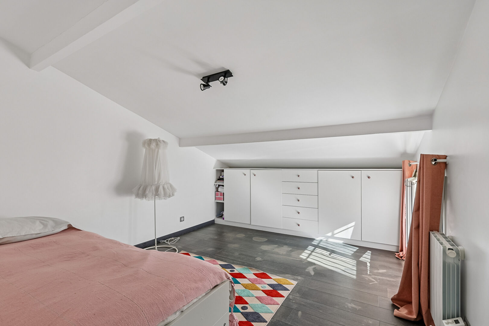 Rare sur le secteur ! Maison familiale avec piscine et grand jardin