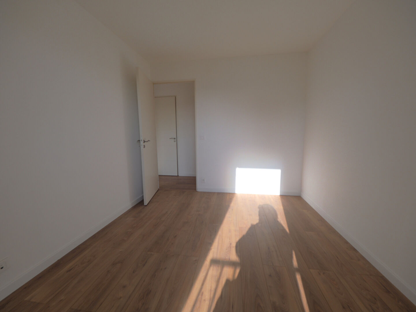 Appartement 3 pièces avec terrasse - Au coeur de la vie romainvilloise (ZAC de l'Horloge)