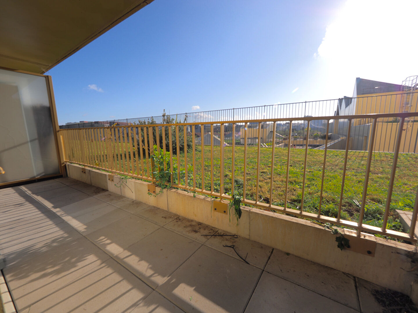 Appartement 3 pièces avec terrasse - Au coeur de la vie romainvilloise (ZAC de l'Horloge)