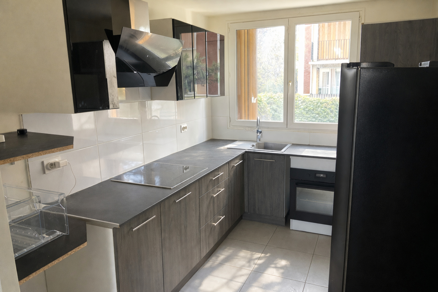 APPARTEMENT  -  4 PIECES - NOISY LE SEC - 10 minutes du RER E