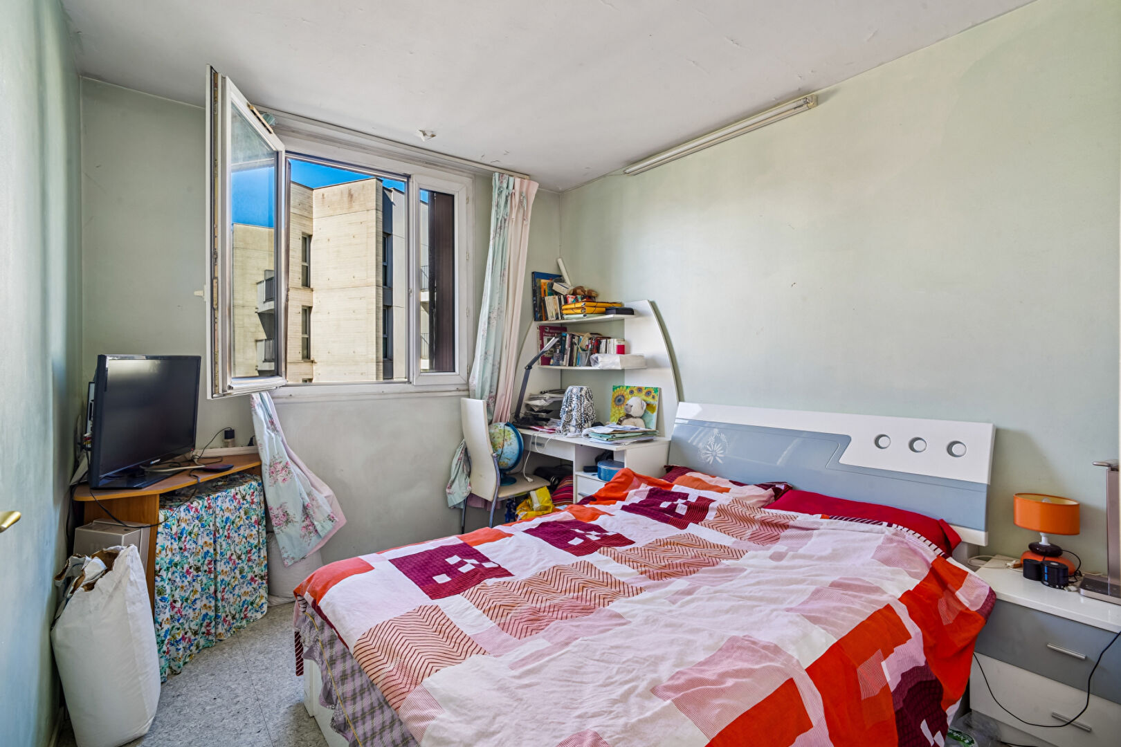 Appartement 3 pièces - ROMAINVILLE CENTRE