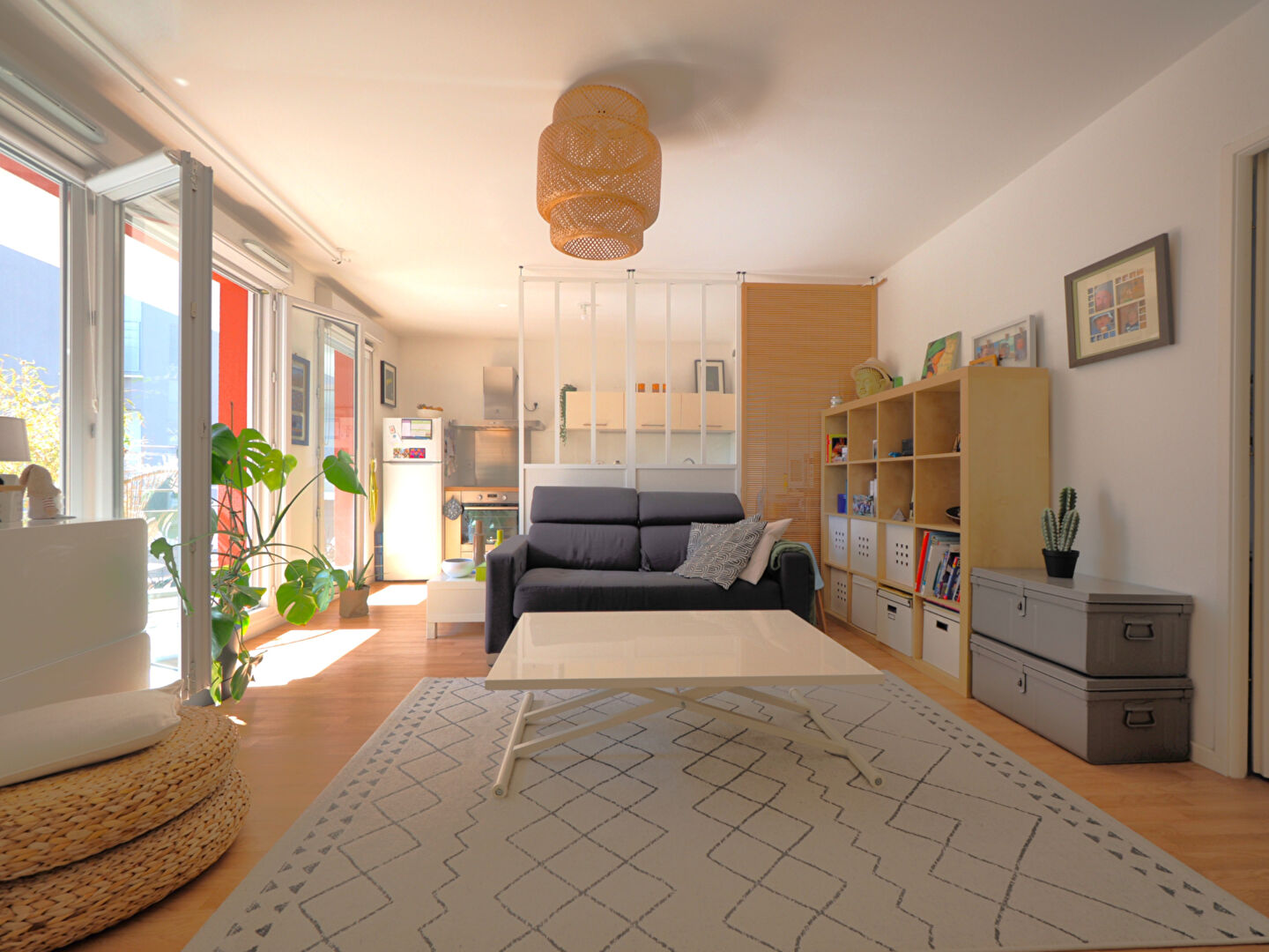 A VENDRE - APPARTEMENT  3 PIECES - 60m²  -  ROMAINVILLE