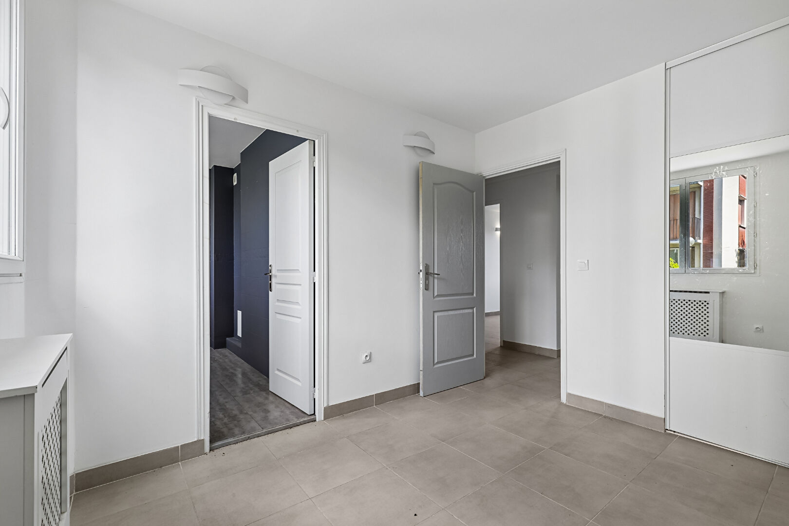 APPARTEMENT  -  4 PIECES - NOISY LE SEC - 10 minutes du RER E