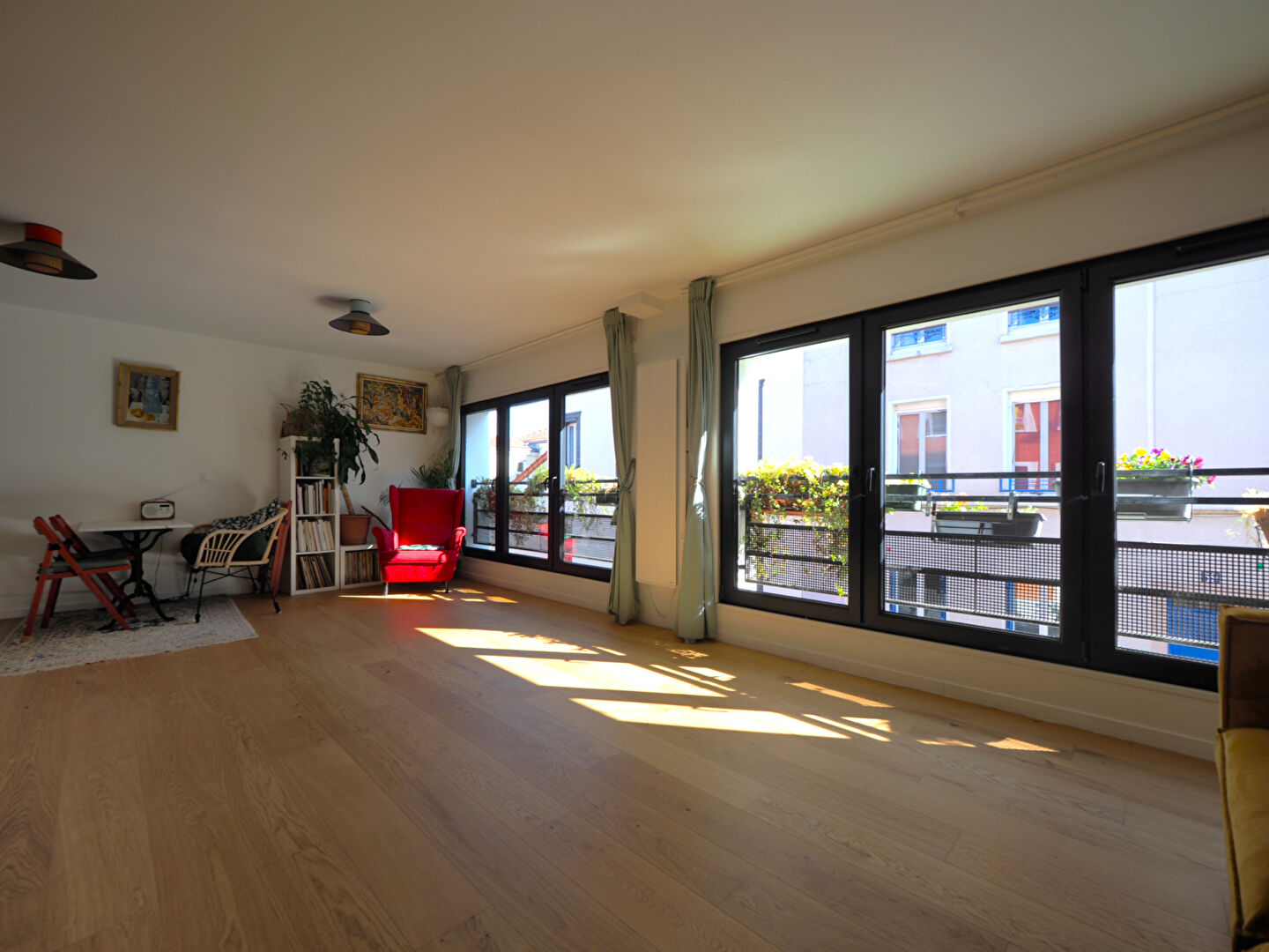 Duplex type Loft, 3 pièces LES LILAS