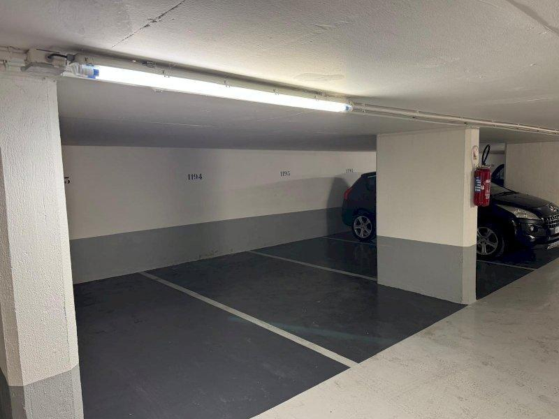 Emplacement Parking - Hôpital Montreuil